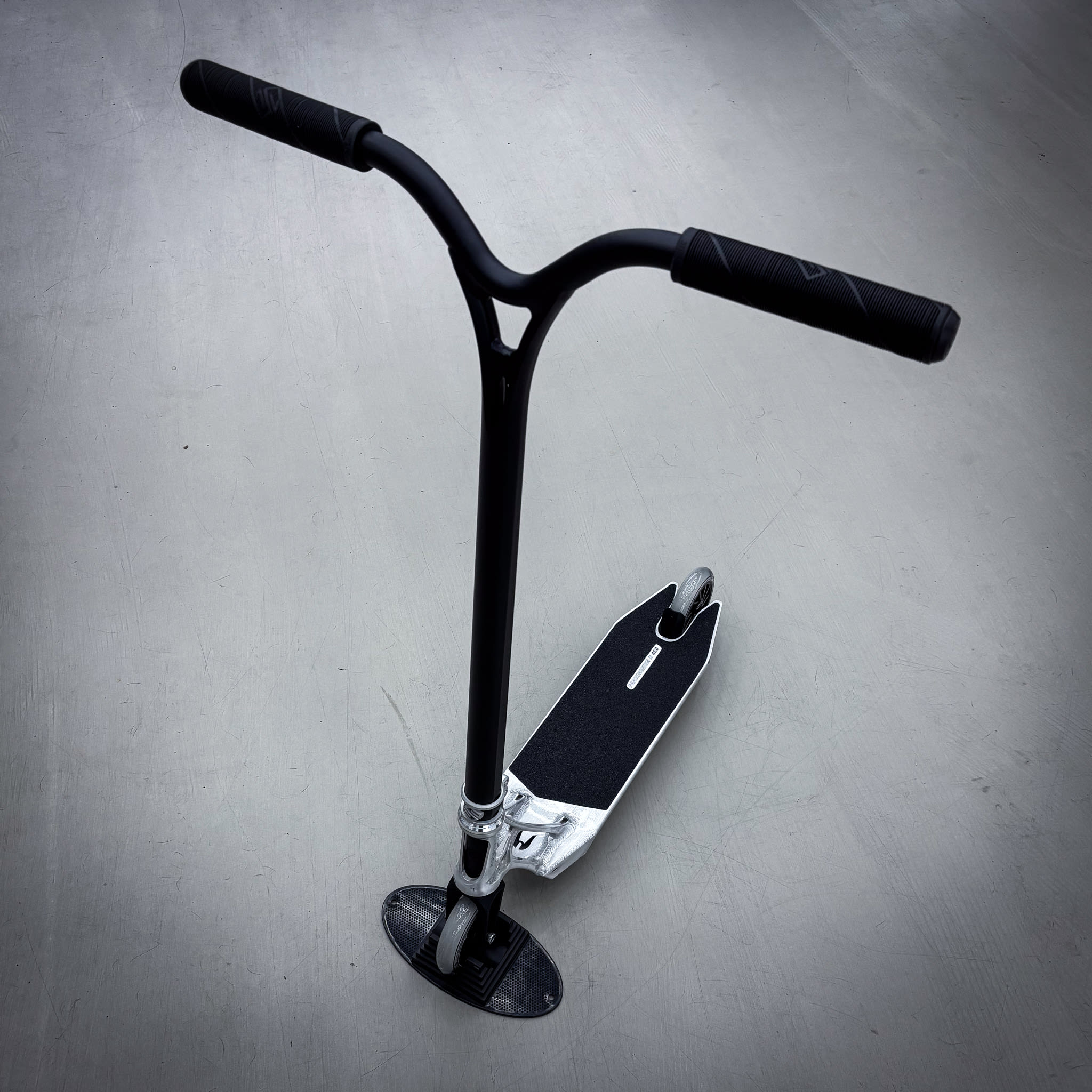 Ethic Pande Wolp Silver/Black Custom Build - Silver/Black-ScootWorld.dk