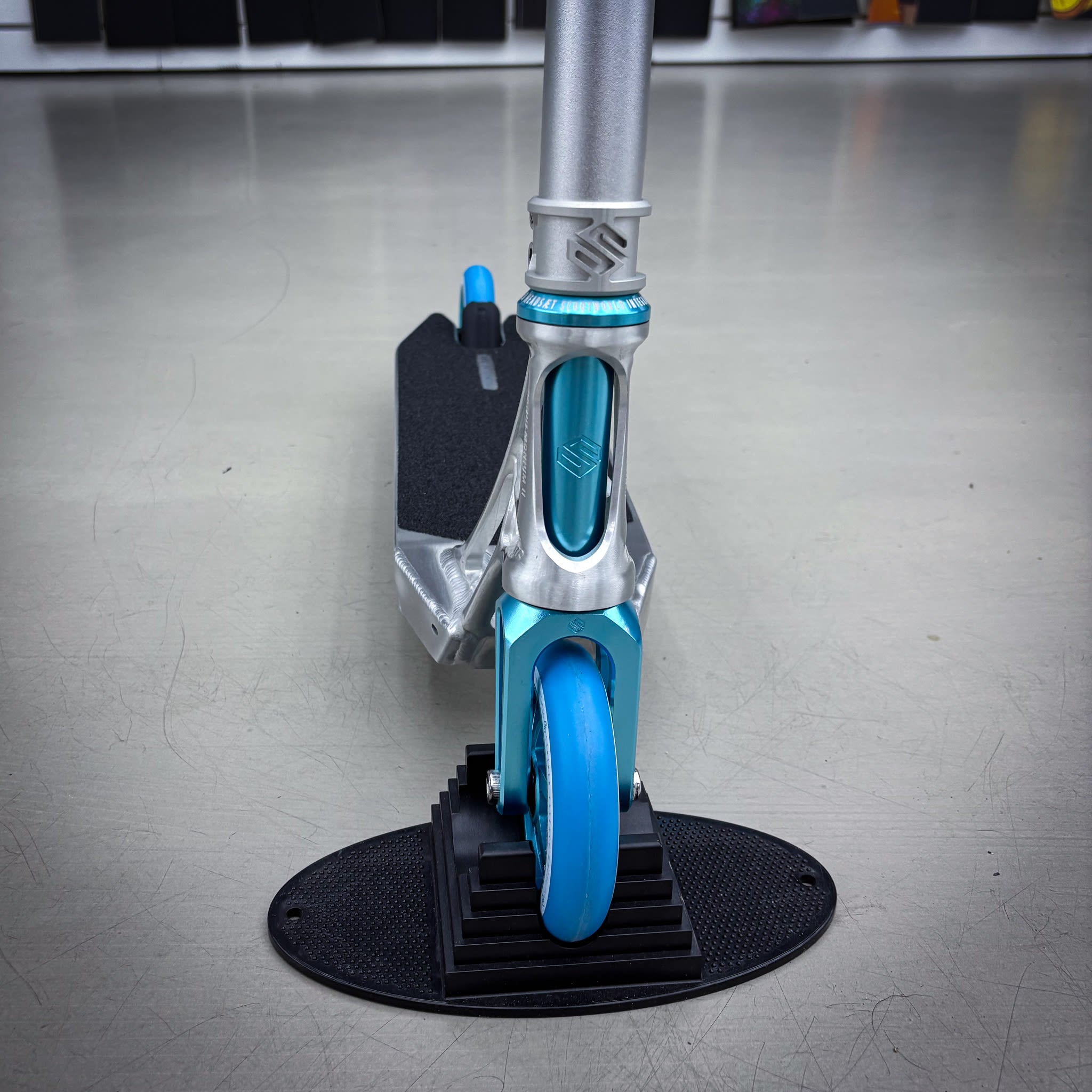 Striker Ethic 500mm Silver Teal Custom Build - Silver/Teal-ScootWorld.dk