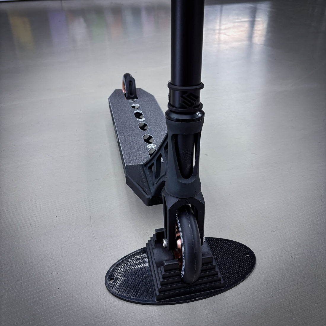 Striker Full Black Custom Build - Black-ScootWorld.dk