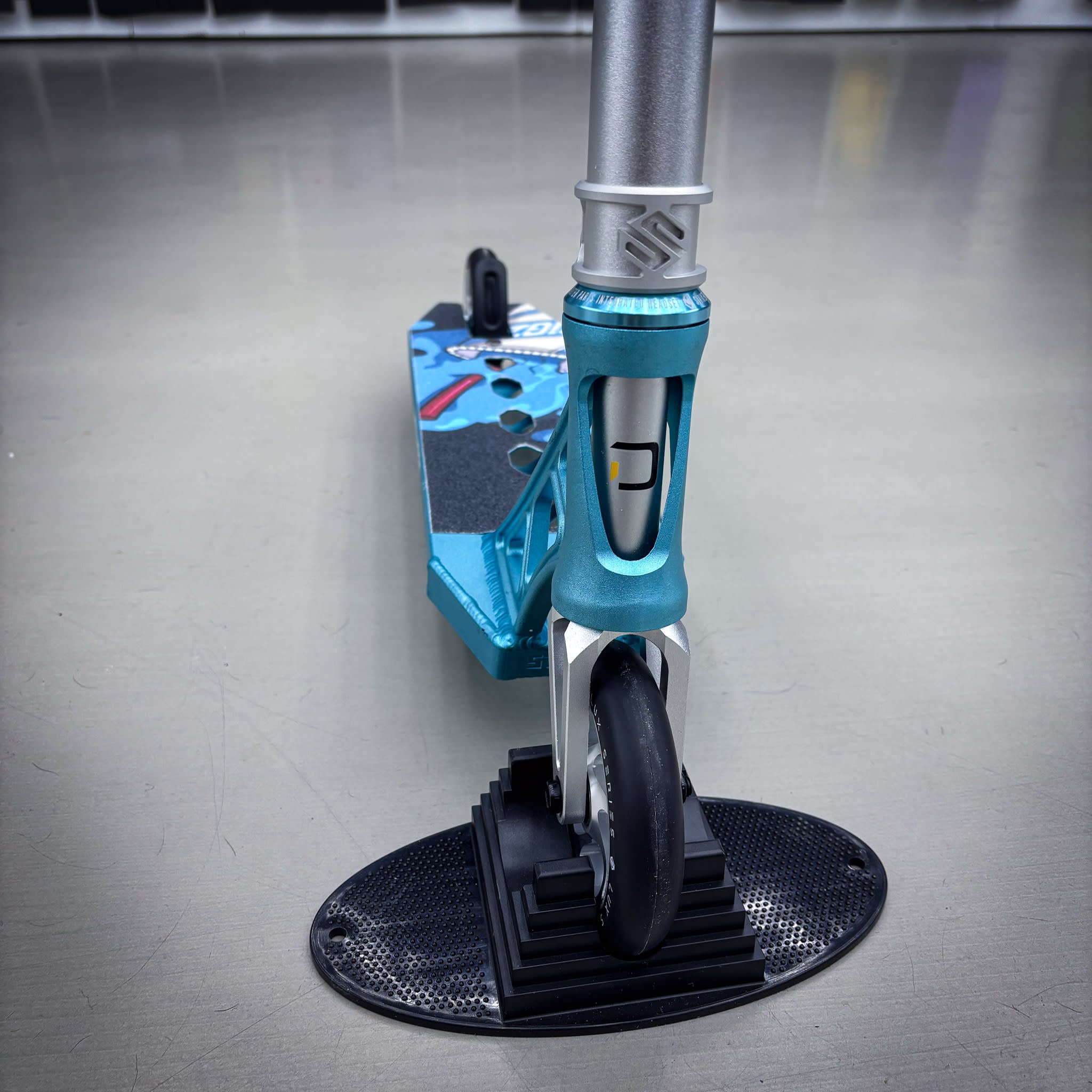 Striker Aether Teal/Silver Custom Build - Teal/Silver