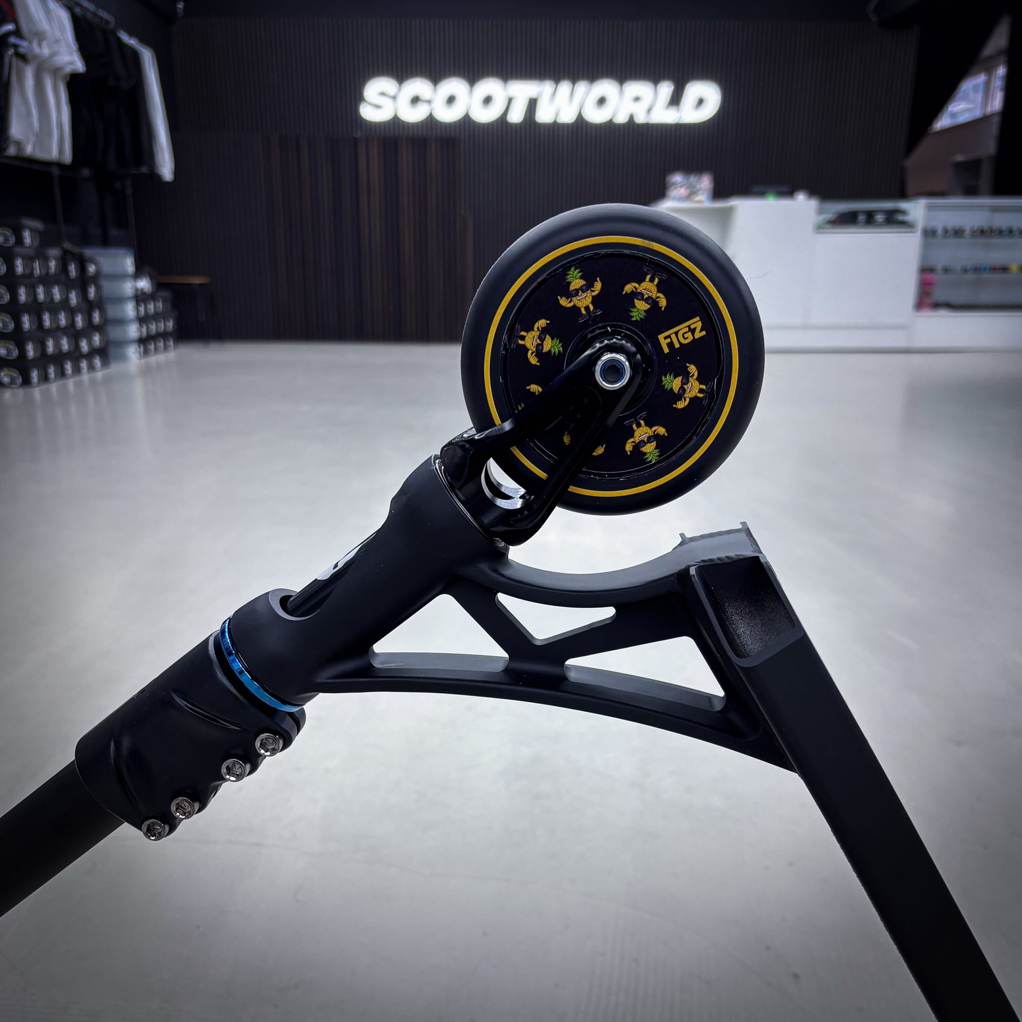 Striker Panda Custom Løbehjul - Black/Blue-ScootWorld.dk